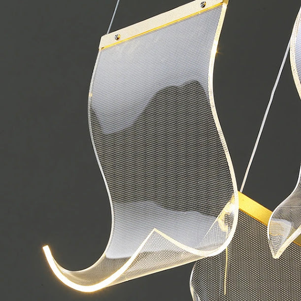 FLAMEY CHANDELIER